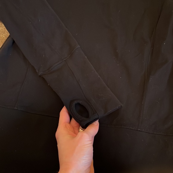 Lululemon- black jacket size 8 - Picture 4 of 4